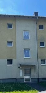 Was will man mehr? Wärmedämmung, neue Fenster und Balkone! - Foto 4