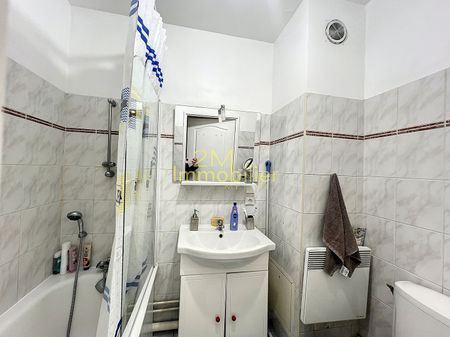 Location Appartement 1 pièce 26m² - Photo 3