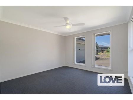 14 Bellavia Street, Cameron Park, NSW, 2285 - Photo 2