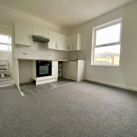 1 bedroom flat to rent - Photo 3