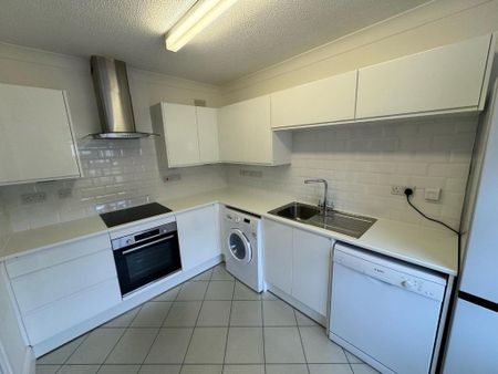 2 bedroom townhouse to rent - Photo 5