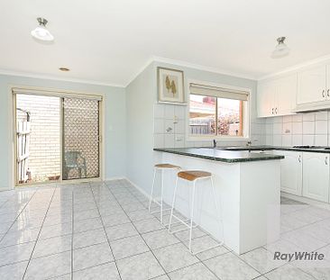 Modern Home in The Heart Of Roxburgh Park - Photo 1