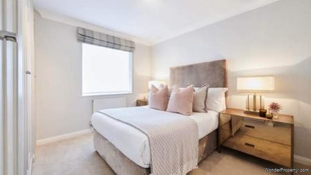 2 bedroom property to rent in London - Photo 3