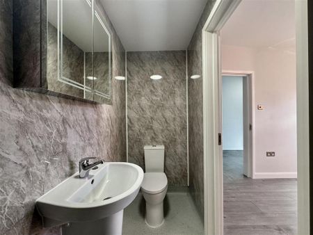 House share to rent - Photo 4