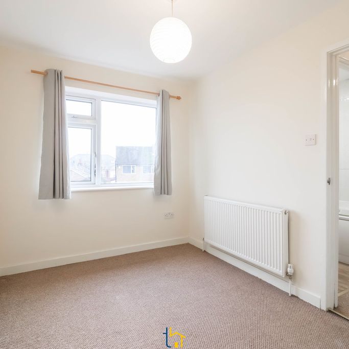 2 bed semi-detached house to rent in Ridgeway Drive, Leicester, LE4 - Photo 1