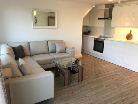 2 bedroom flat to rent - Photo 2