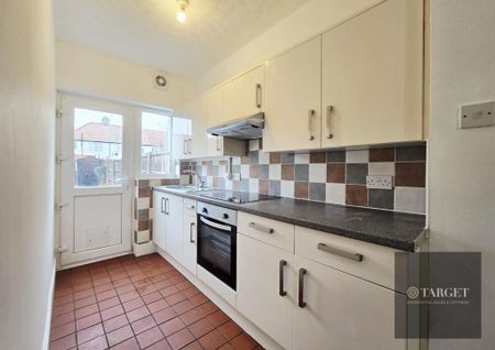 2 bedroom terraced house to rent - Photo 3