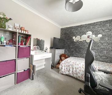 4 bedroom detached house to rent - Photo 6