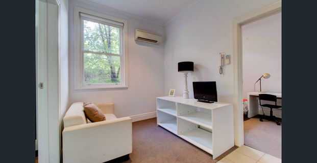 Prahran Mews Apartments - Student Accommodation Prahran - Photo 1