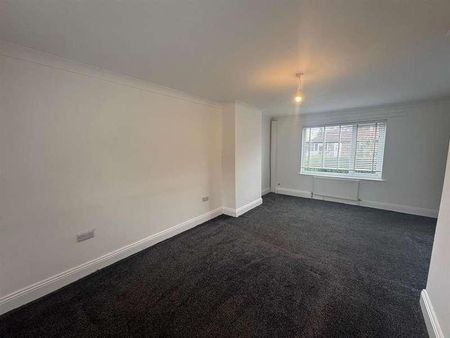 Barrington Parade, Gomersal, Cleckheaton, BD19 - Photo 3