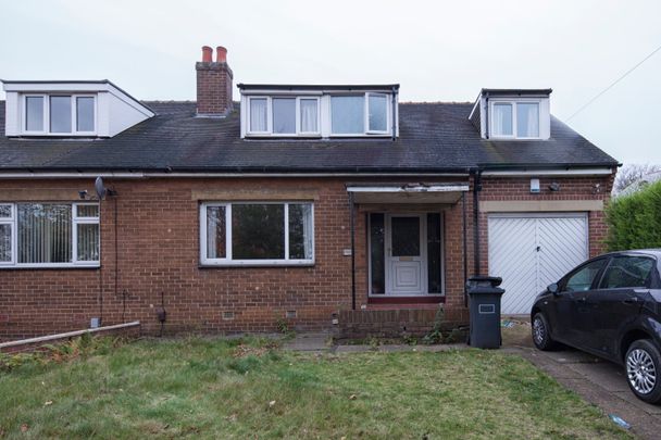 23 Park Avenue, Huddersfield, HD1 - Photo 1