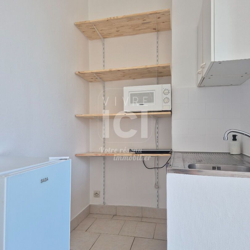 Location Appartement 1 pièce 15m² - Photo 1