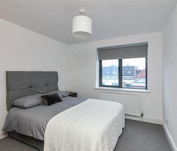 10 Lesley Plaza, Belfast BT9 6JN - Photo 5