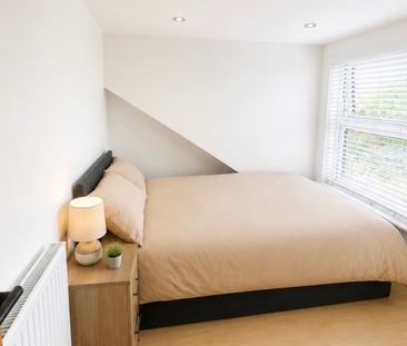 Room in a Shared House, Durham Road, E12 - Photo 3