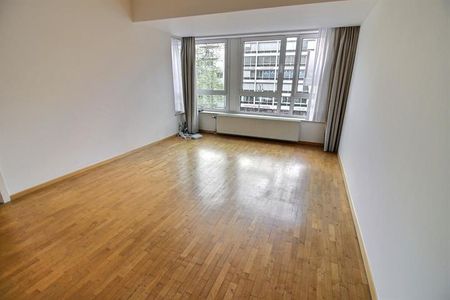 Verhuur appartement 1 kamer, 53m² - Photo 2