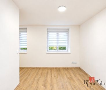 Pronájem bytu 1+kk 28 m² - Photo 1