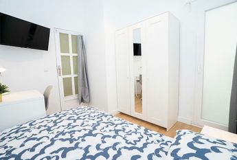 Carrer Honorato Juan, Valencia, Valencian Community 46007