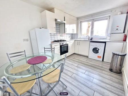 4 Bed Terraced House, Ivy Road, E16 - Photo 5