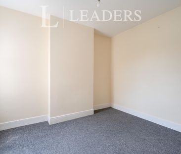 2 bedroom apartment to rent Francis Avenue, Southsea, PO4 - Photo 1