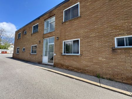 For Lease - 6049 Culp Street Unit# 3, Niagara Falls, Ontario - Photo 3