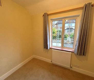 3 bedroom detached house to rent - Photo 4