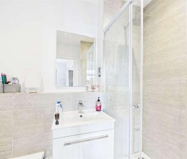 Cresset Court, High Street, Maidenhead, Berkshire, SL6 - Photo 5