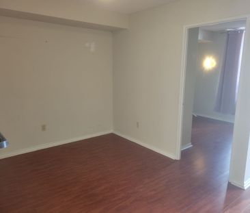 For Lease - 285 Enfield Place Unit# 612, Mississauga, Ontario - Photo 2