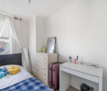 5 bedroom terraced house to rent - Photo 5