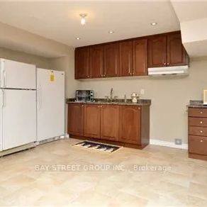 Detached Home For Lease | W9237504 - Photo 1