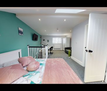 Room in a Shared House, Strawberry Road, M6 - Photo 6