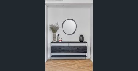 Exclusive, Light-Filled Luxury Residence - Photo 2