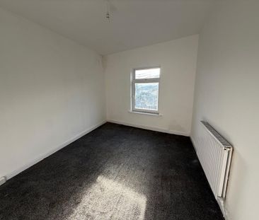 2 bedroom semi-detached house to rent - Photo 3