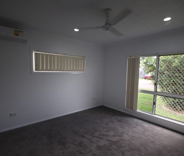 Charming Family Home in Kirwan - Photo 6