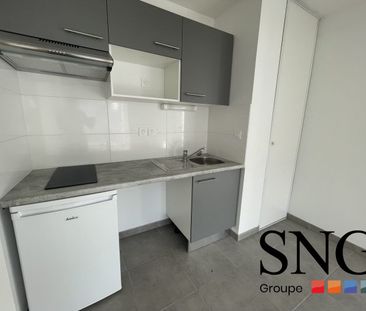 T2 AVEC LOGGIA ET UN PARKING INTERIEUR - Photo 4