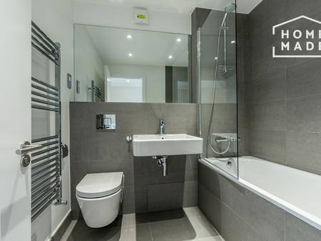 Salisbury Place & Sycamore House, SW9 - Photo 2