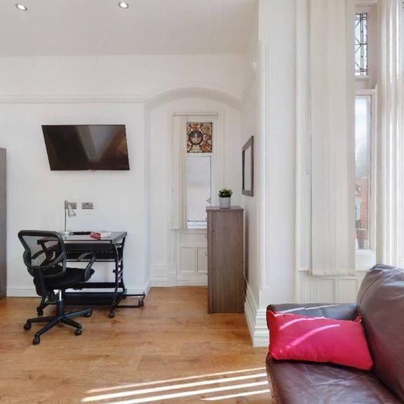 Studio to rent - Photo 1