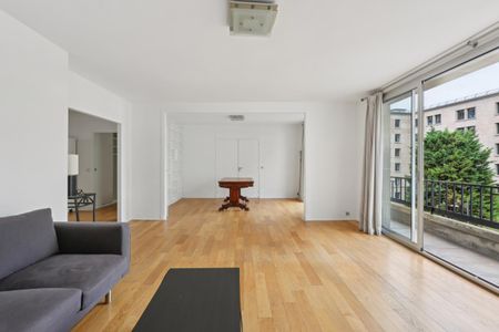 Location Appartement 4 pièces Meublé 132m² PARIS 16ème - Photo 2