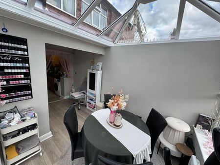 3 bedroom semi-detached house to rent - Photo 4