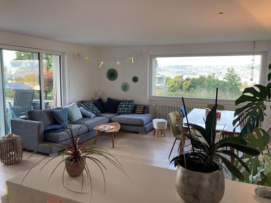 APPARTEMENT 51/2 PIÈCES À MÄNNEDORF (ZH), MEUBLÉ, TEMPORAIRE - Photo 1