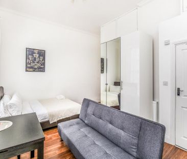 Studio to rent - Photo 3