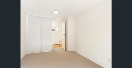 The Heart of Surry Hills | Executive pad with rare indoor/outdoor flow - Photo 2