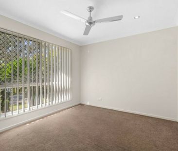 NEAT & TIDY FAMILY HOME - Photo 6