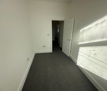 4 bedroom maisonette to rent - Photo 4