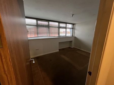 Lloyds House, 20 Backsitwell Street, DERBY, DERBYSHIRE - Photo 2