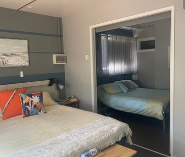 Immaculately presented modern home – Heart of White Beach - Photo 3