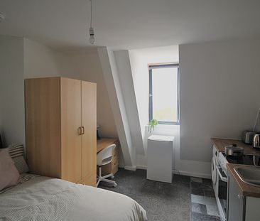 1 Bedroom Studio - Photo 1