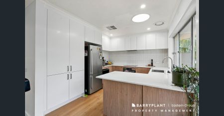 Private Family Living with Pool, Garden & Plenty of Space - Photo 5