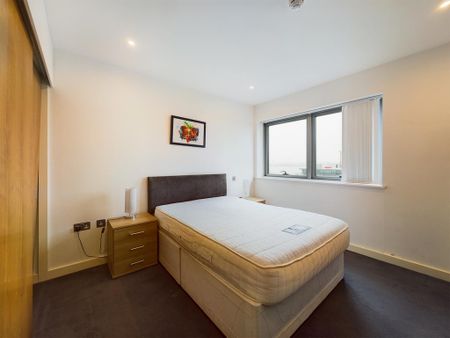 1 bedroom flat to rent - Photo 3