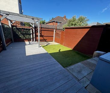 3 bedroom terraced house to rent - Photo 2