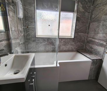 5 bedroom terraced house to rent - Photo 1